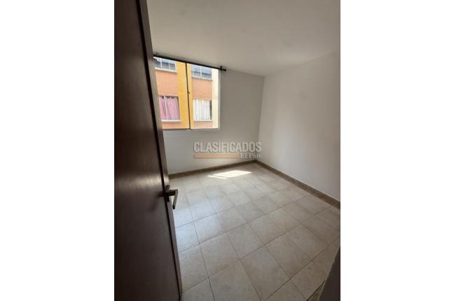 Apartamentos, Venta, Primero de Mayo - $240.000.000