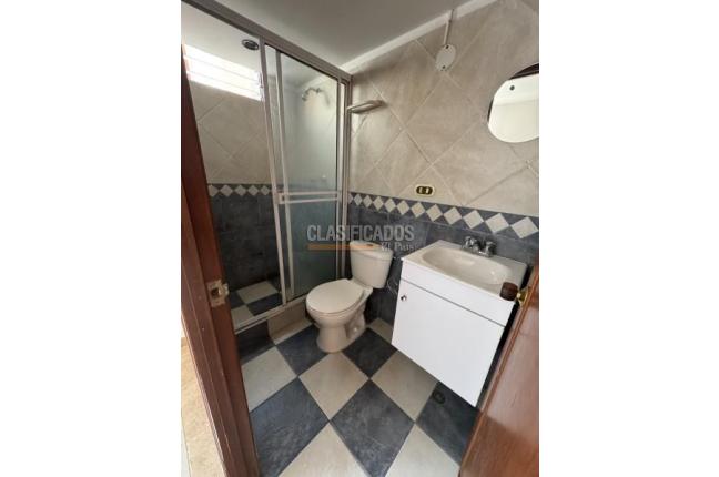 Apartamentos, Venta, Primero de Mayo - $240.000.000
