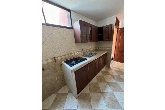 Apartamentos, Venta, Primero de Mayo - $240.000.000