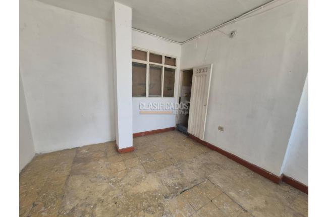 Casas, Venta en Saavedra Galindo