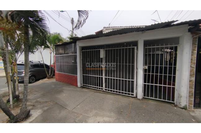 Casas, Alquiler en Palmeras del Norte
