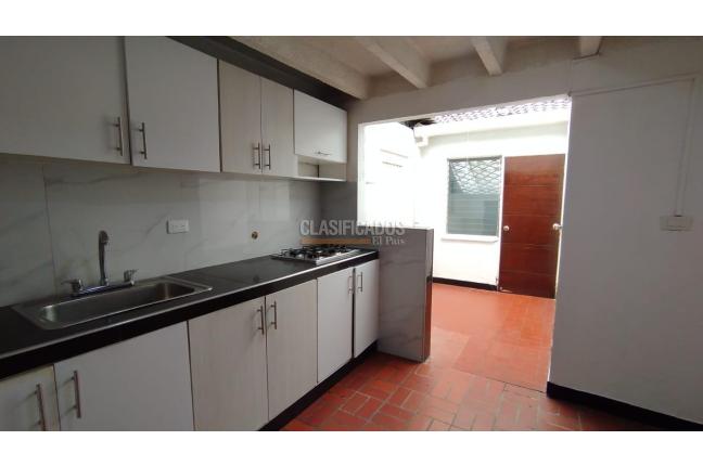 Casas, Alquiler, Palmeras del Norte - $1.800.000