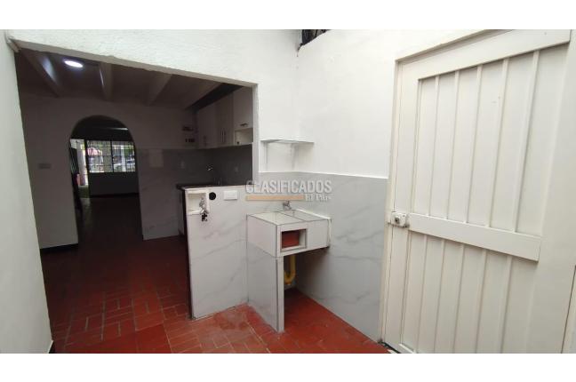 Casas, Alquiler, Palmeras del Norte - $1.800.000