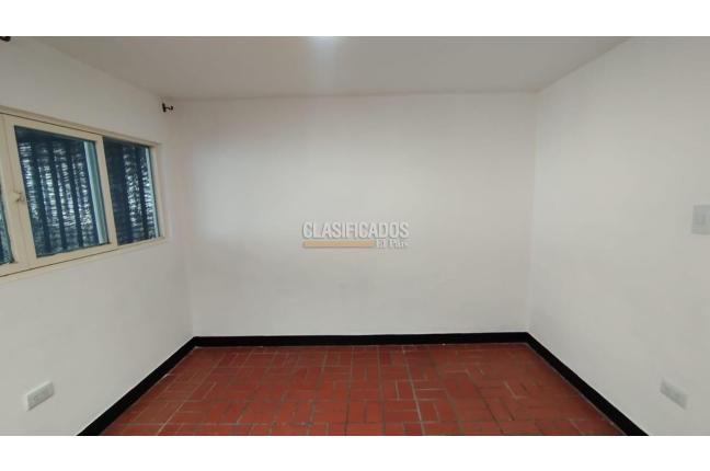 Casas, Alquiler, Palmeras del Norte - $1.800.000