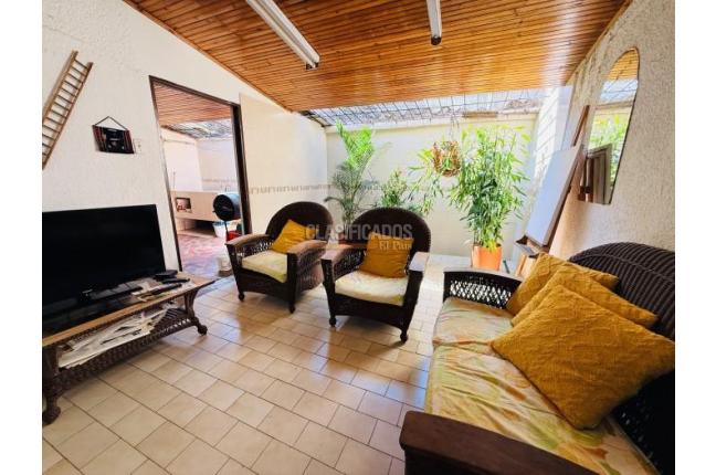 Casas, Venta, Ciudad Capri - $550.000.000