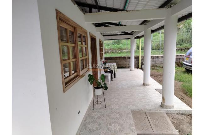 Fincas y Casas Campestres, Venta, Calima (Darién) - $400.000.000