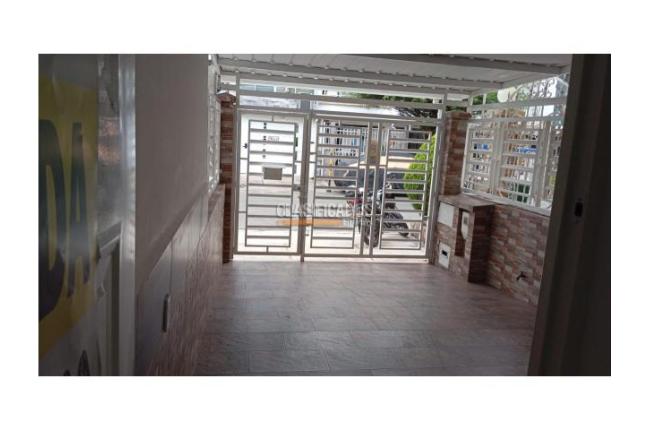 Casas, Alquiler en Valle del Lili