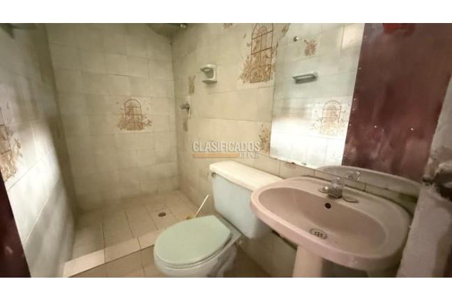 Casas, Alquiler, Comuneros - $900.000