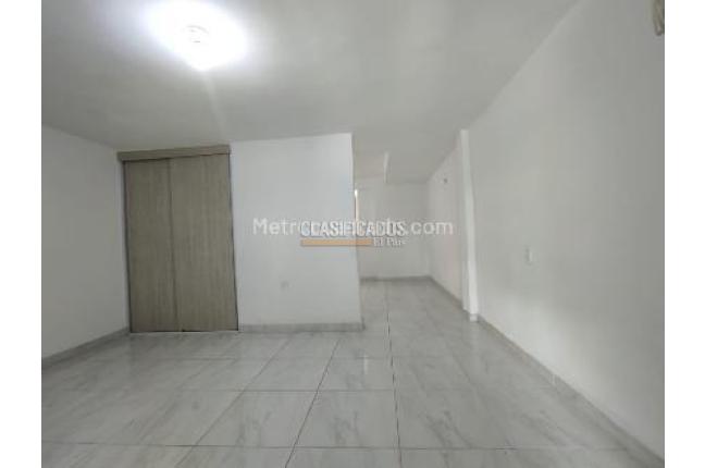 Apartaestudios, Alquiler, La Merced - $950.000