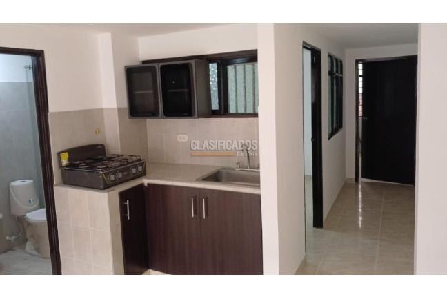 Apartaestudios, Alquiler, Champagñat - $1.800.000