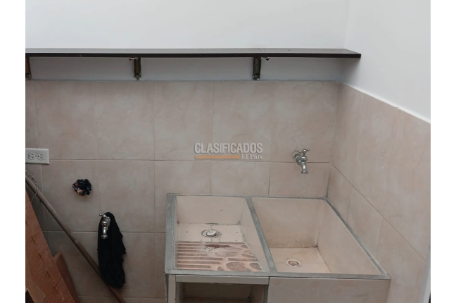 Apartaestudios, Alquiler, Champagñat - $1.800.000