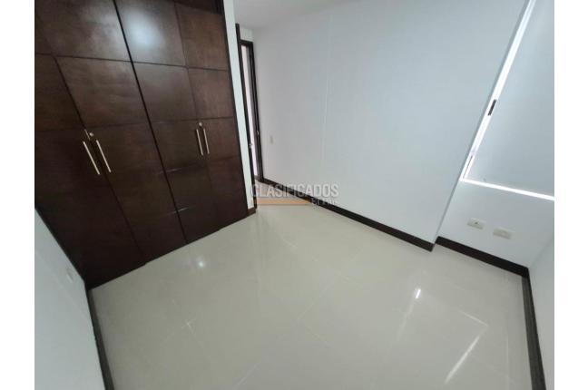 Apartamentos, Alquiler, Cristales - $3.800.000