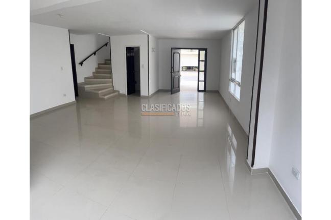 Casas, Venta en La Hacienda