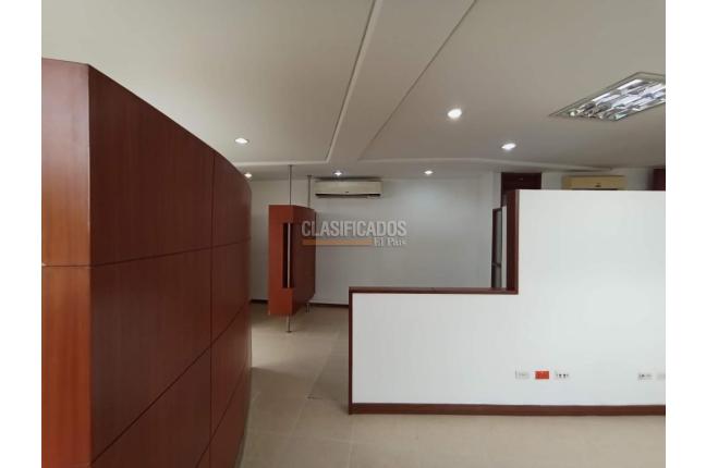 Oficinas y Consultorios, Alquiler en Chipichape