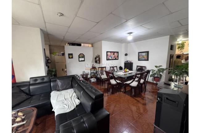 Apartamentos, Venta, Villacolombia - $240.000.000