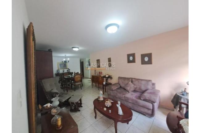 Apartamentos, Venta en La Flora