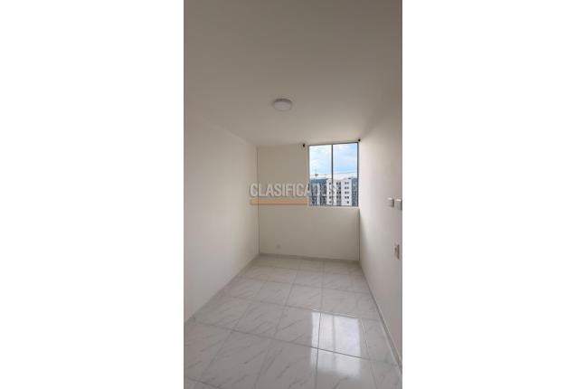 Apartamentos, Venta, Tierralinda del Lago - $225.000.000