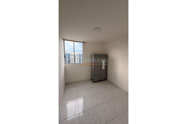 Apartamentos, Venta, Tierralinda del Lago - $225.000.000