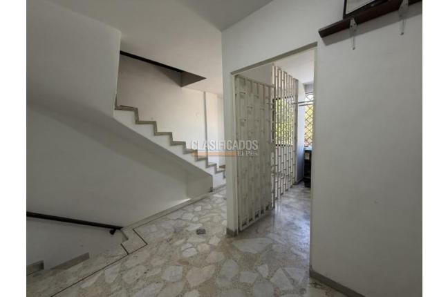 Apartaestudios, Alquiler en La Rivera