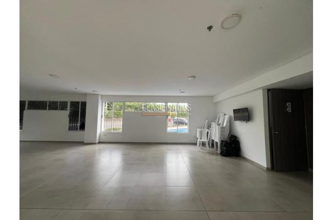 Apartamentos, Alquiler, Ciudad Pacifica - $1.400.000