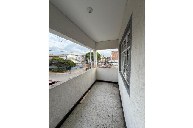 Apartamentos, Alquiler, Alfonso López - $1.400.000