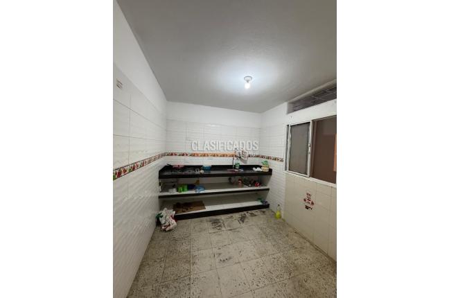 Apartamentos, Alquiler, Alfonso López - $1.400.000