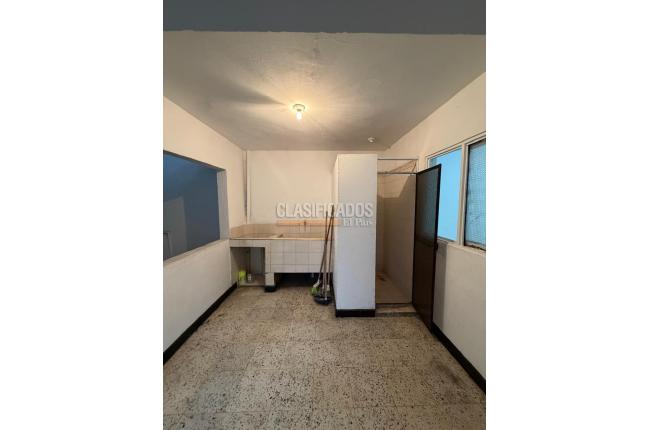 Apartamentos, Alquiler, Alfonso López - $1.400.000