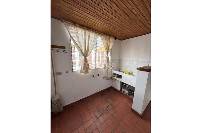 Apartamentos, Venta, Urbanización Colseguros - $180.000.000