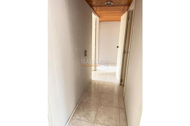 Apartamentos, Venta, Urbanización Colseguros - $180.000.000