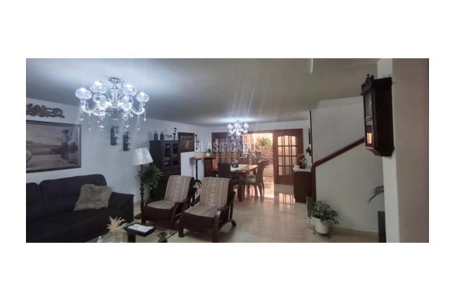 Casas, Venta, Las Quintas de Don Simón - $930.000.000