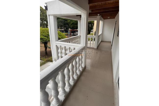Casas, Venta en La Hacienda