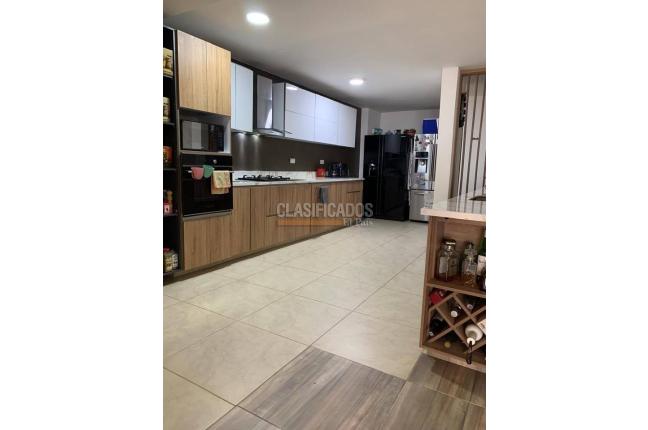 Casas, Venta, Prados del Norte - $1.100.000.000