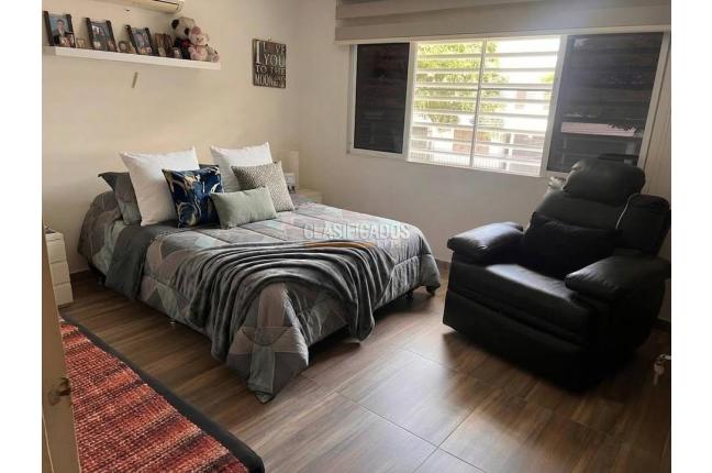 Casas, Venta, Prados del Norte - $1.100.000.000
