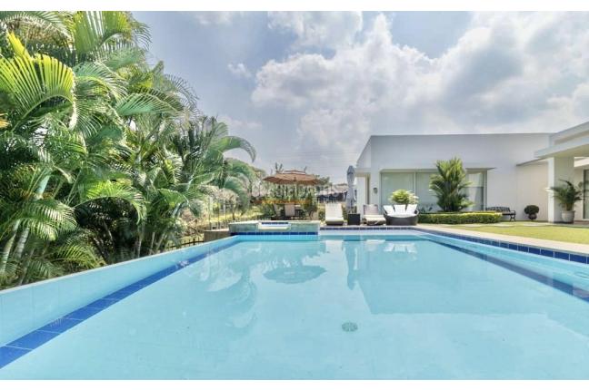 Casas, Venta en Altos de Ciudad Jardín