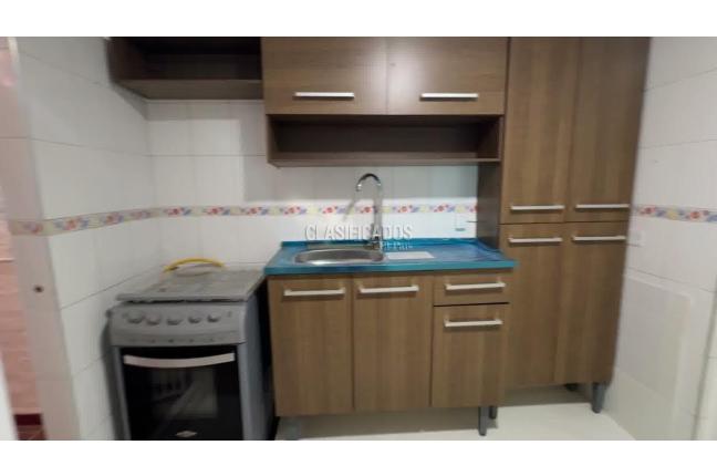 Casas, Alquiler, La Merced - $2.950.000