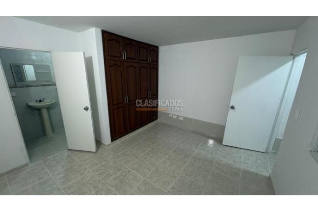 Casas, Alquiler, La Merced - $2.950.000