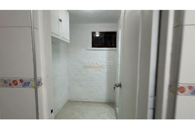 Casas, Alquiler, La Merced - $2.950.000