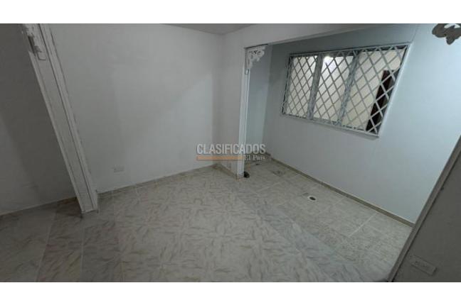 Casas, Alquiler, La Merced - $2.950.000