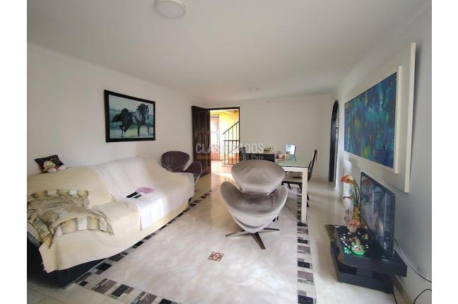 Apartamentos, Venta en Prados del Sur