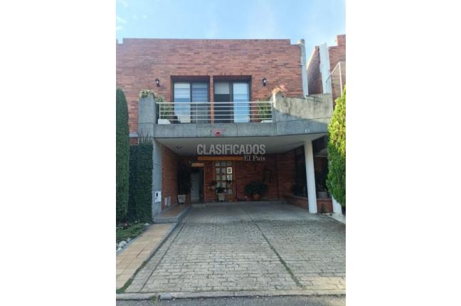 Casas, Venta en Ciudad Jardín