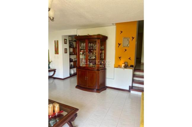 Casas, Venta, Bellavista - $600.000.000