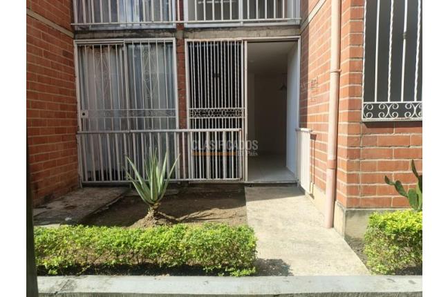 Apartamentos, Venta, Flora Industrial - $180.000.000