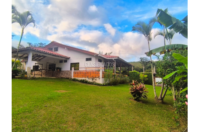 Casas, Venta en Dagua