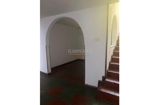 Apartaestudios, Alquiler en San Cayetano