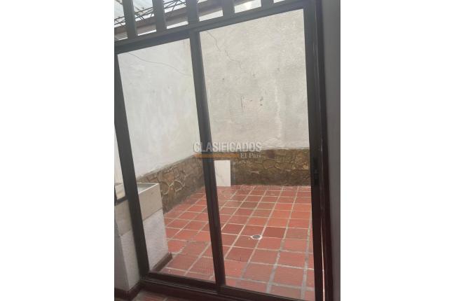Apartaestudios, Alquiler en San Cayetano