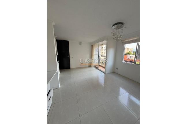 Apartamentos, Venta en Valle del Lili
