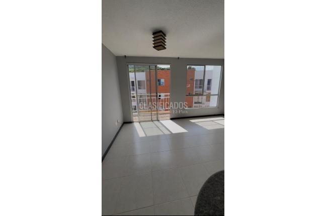 Apartamentos, Alquiler en El Refugio