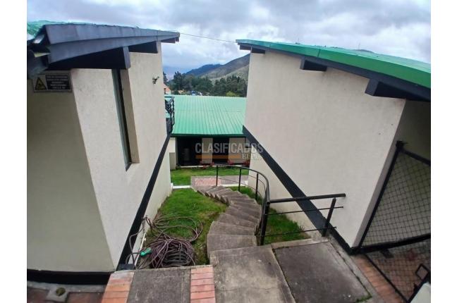 Casas, Alquiler en La Calera