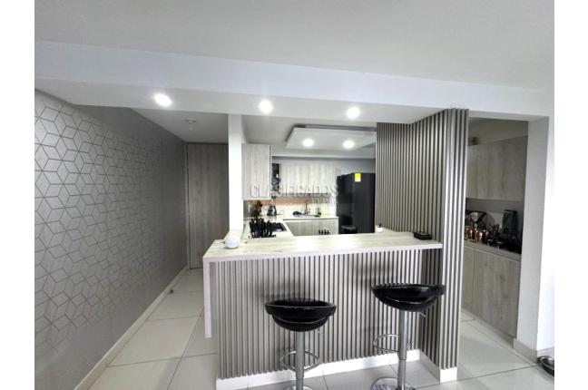 Apartamentos, Venta en Valle del Lili