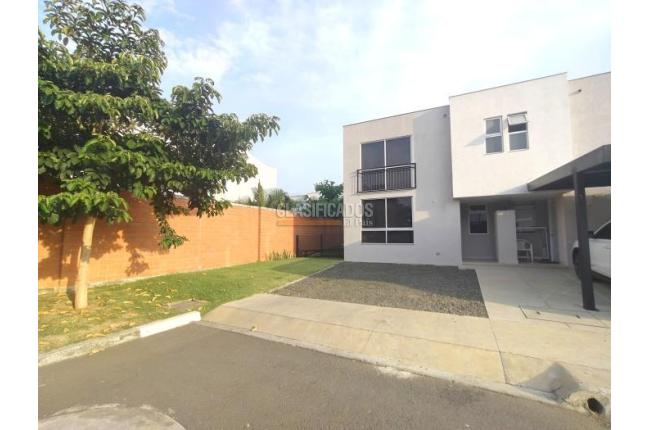 Casas, Venta en Ciudad Country